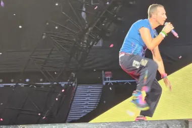 Coldplay u Budimpešti: Publika je dobila najbolje od glazbe, a i više od toga zahvaljujući Chrisu Martinu