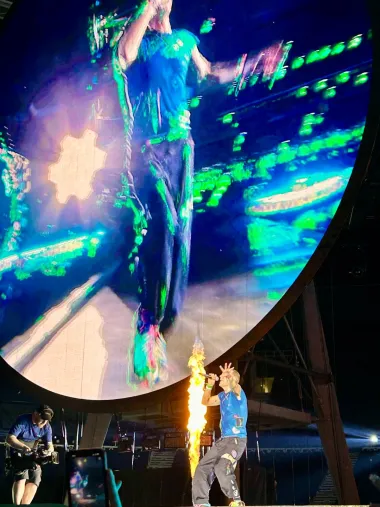 Coldplay u Budimpešti: Publika je dobila najbolje od glazbe, a i više od toga zahvaljujući Chrisu Martinu