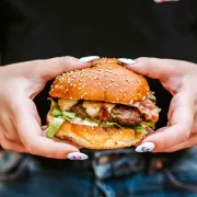 Vodič kroz gastro-spektakl u Dubrovniku: Koji su favoriti prvog Burger festivala?