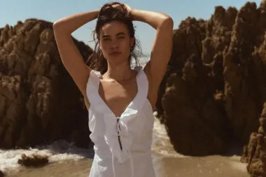 Bijela haljina je omiljeni klasik, a najljepše modele ove sezone ima Zara