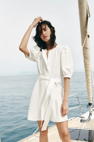 Bijela haljina je omiljeni klasik, a najljepše modele ove sezone ima Zara