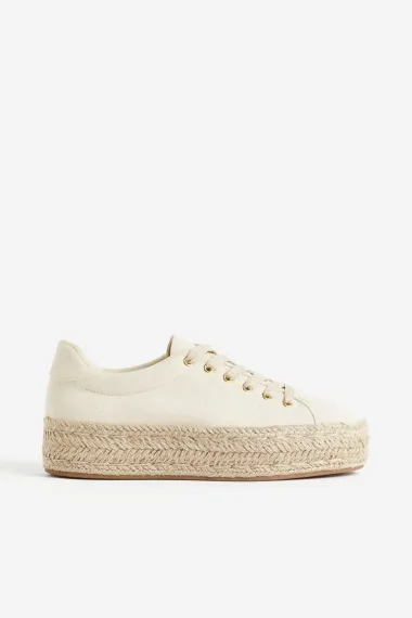 Stylish dodatak: Nose se tenisice s jutenim potplatom