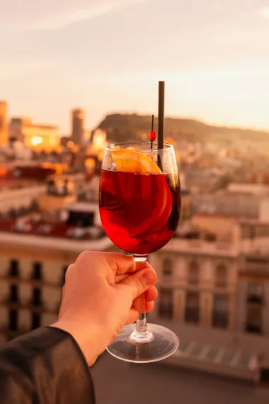Sangrija je omiljeni ljetni napitak – znamo kako je napraviti kod kuće