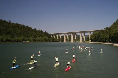 Vrhunski filmovi, glazba i zabava čekaju vas u Fužinama uz mistično jezero Lepenica