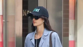 Trend alert: Ovo ljeto zvijezde nose šilterice uz ležerne kombinacije