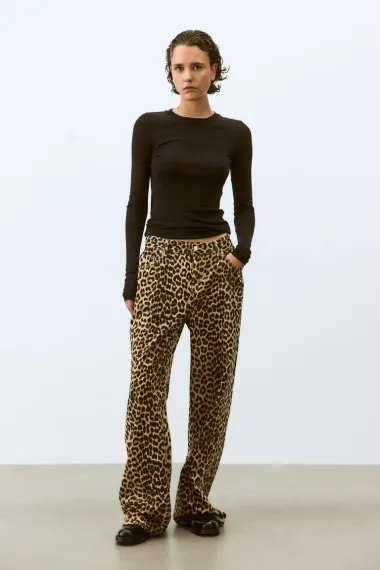 Hlače i traperice s leopard uzorkom su najtraženiji komad