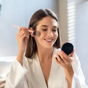 Kako odabrati idealno rumenilo za jesenski look?