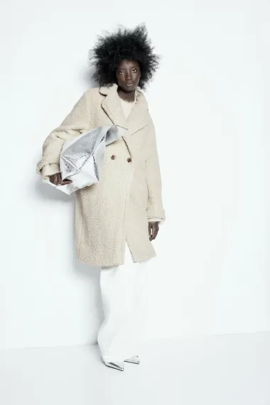 Topli i stylish: I ove zime nosimo teddy jakne i kapute