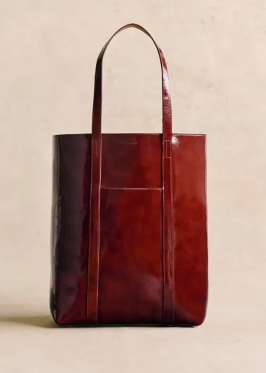 Začinit će svaki look: Torbe u crvenoj i bordo boji podižu crne i sive outfite