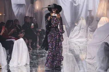 Prema Vogueu: 7 modela haljina koji će ove godine dominirati modnom scenom