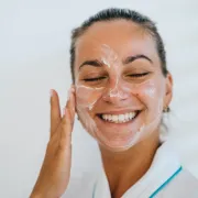 5 savjeta dermatologa za ljepšu kožu u novoj godini