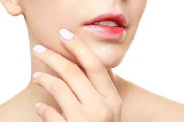 Jeste li čuli za lip tint? Posebnu olovku koja ostavlja dugotrajan obojeni trag na usnama