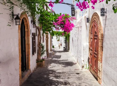 Poseban otok - Rodos će te očarati svojom prirodom, plažama i poviješću