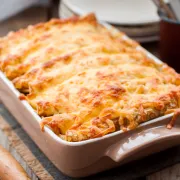 Recept za sočne zapečene palačinke punjene sirom i špinatom