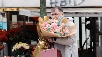 Kišno Valentinovo u centru Zagreba - mnogi su se odlučili za romantiku