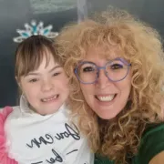 Mama Larisa: 'Laura je učenica koja uči drukčije i prijateljica koja nesebično dijeli ljubav i zagrljaje'
