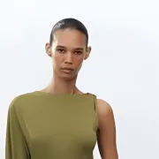 Od H&M-a do Zare: Najljepše proljetne haljine koje naglašavaju struk
