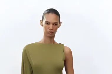 Od H&M-a do Zare: Najljepše proljetne haljine koje naglašavaju struk
