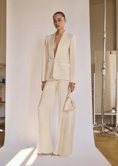 Bijela odlijela jako su elegantna, a dugo nismo vidjeli ovako dobre modele