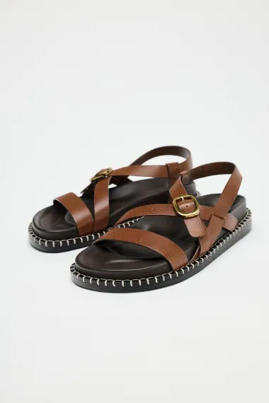 Od minimalizma do boho šarma: Ravne sandale za svaki stil