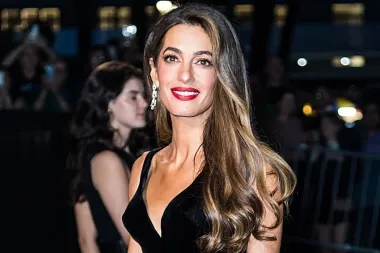 Tajna besprijekorne linije Amal Clooney krije se u jednoj namirnici, imamo recept