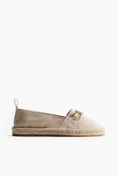 Top modeli sezone: Espadrile i špagerice koje pristaju svakom stilu