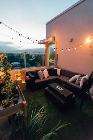 Kako urediti balkon? Jednostavne ideje za male i velike prostore