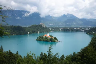 Slikovita Slovenija: Otkrij čudesne krajolike Bleda i Bohinja