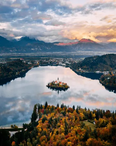 Slikovita Slovenija: Otkrij čudesne krajolike Bleda i Bohinja