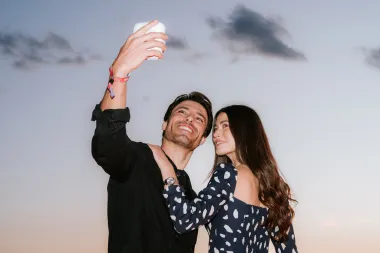 Zagreb u narančastom raspoloženju: Stiže 'Turn On The Sunset' pop-up događaj na Strossmayerov trg