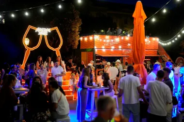 Najljepši zalazak u gradu: Zagreb slavio ljeto na Aperol 'Turn on The Sunset' pop-up događaju