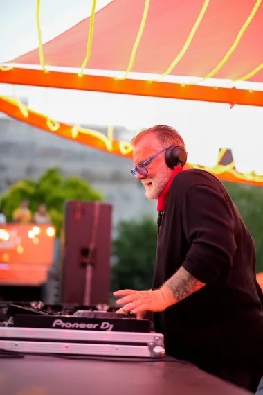 Najljepši zalazak u gradu: Zagreb slavio ljeto na Aperol 'Turn on The Sunset' pop-up događaju