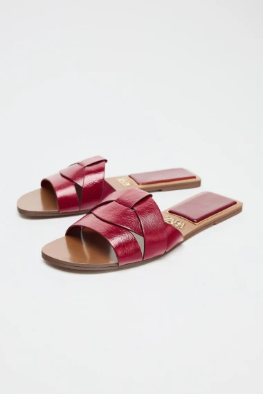 Trendseterice ih obožavaju: I ovog ljeta nosimo sandale inspirirane kultnim Hermes modelima