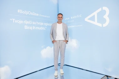 U zagrebačkom HNK-u Ana Radišić obilježila pet godina podcasta i predstavila svoju prvu knjigu