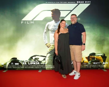 Vrućina, adrenalin i Brad Pitt - "F1 film" zapalio Zagreb na blockbuster screeningu ljeta