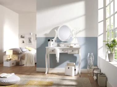 Stolovi za šminkanje: elegancija i praktičnost u svakom kutku vaše spavaće sobe