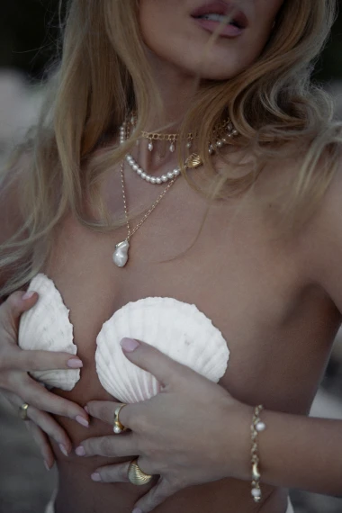 Suvremena oda snazi, ljepoti i ženskoj energiji - Karat Jewelry predstavlja kolekciju 'Remembering Her'