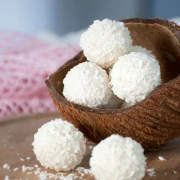Recept za brze i jednostavne Raffaello kuglice koje se tope u ustima