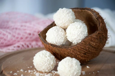 Recept za brze i jednostavne Raffaello kuglice koje se tope u ustima