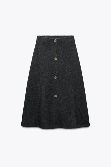 Lov na modne favorite: Komadi sa sniženja u Zari za manje od 10 eura