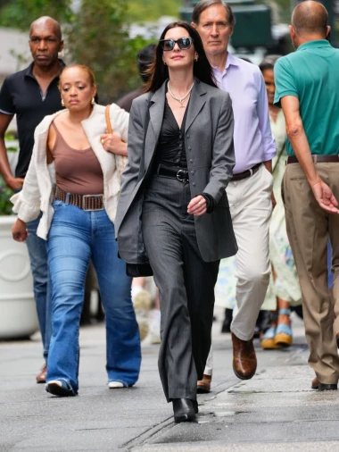 Vrag nosi Pradu 2: Ovako izgledaju prvi outfiti Anne Hathaway i Meryl Streep